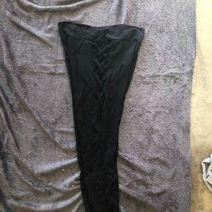 Fashion nova lace up sides leggings!